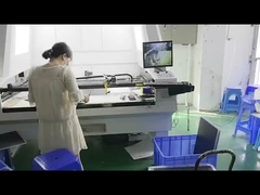 Κόψιμο πάνελ κατά την παραγωγή από την LI Solar