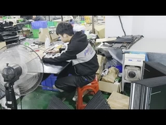 Διπλωμένο Μέγεθος 56.5*60.2*40 mm Φορητή Τσάντα Φόρτισης Ηλιακής Ενέργειας με 2 Πάνελ